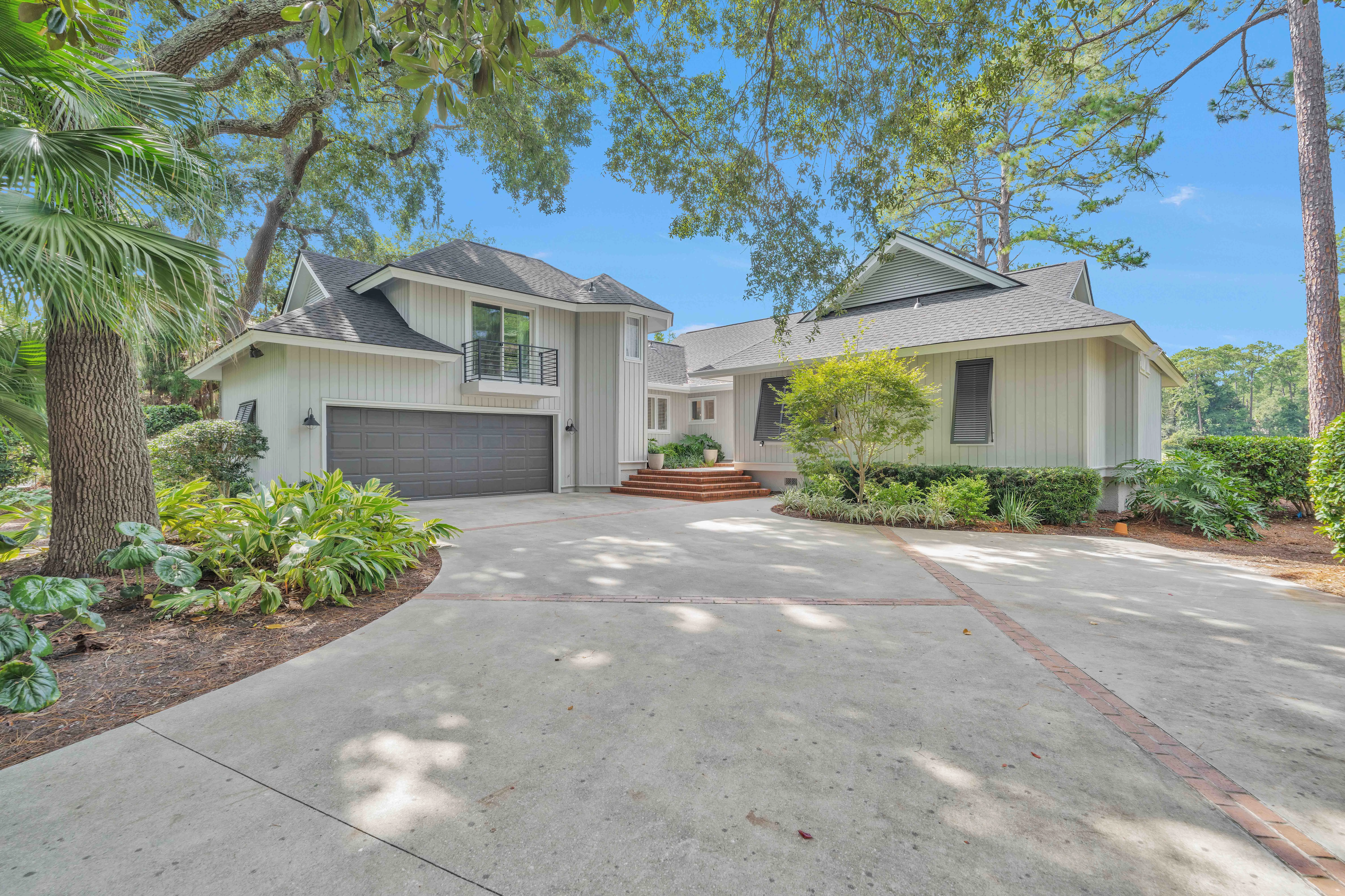 HHI Builders - Whole Home Remodel in Longcove